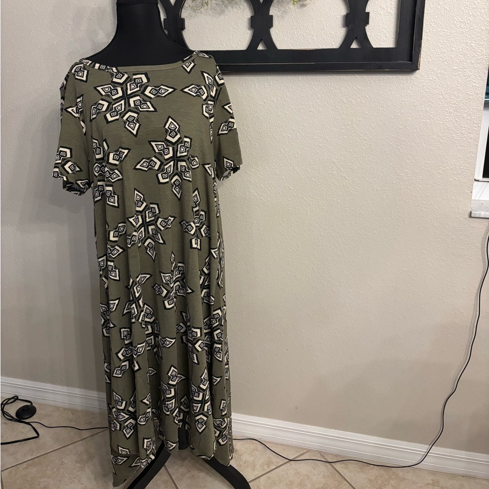 LuLaRoe Carly Hi Low Swing Dress 3XL Green Black Print